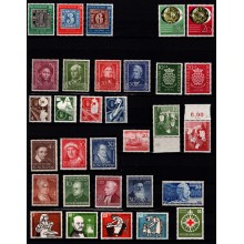 Samling af gode postfriske enkeltmærker, sæt og miniark af høj kvalitet. HØJ katalogværdi på samlet 7.450 kr.  